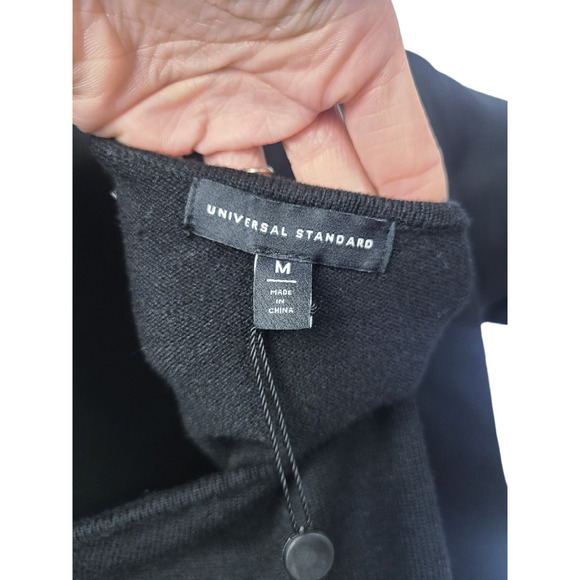 Universal Standard One Shoulder Lightweight Sweater Top Size M (18-20) NWT - Picture 6 of 7